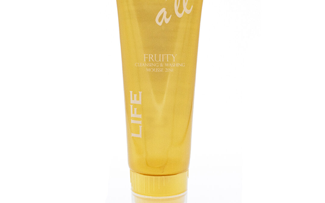 LIFE All Fruity Cleansing + Washing Mousse 2 in 1